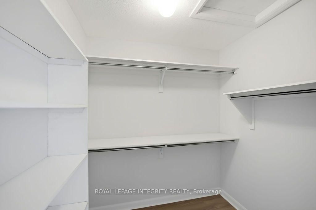 1136 SPEEDVALE Court • Ottawa, ON photo 39
