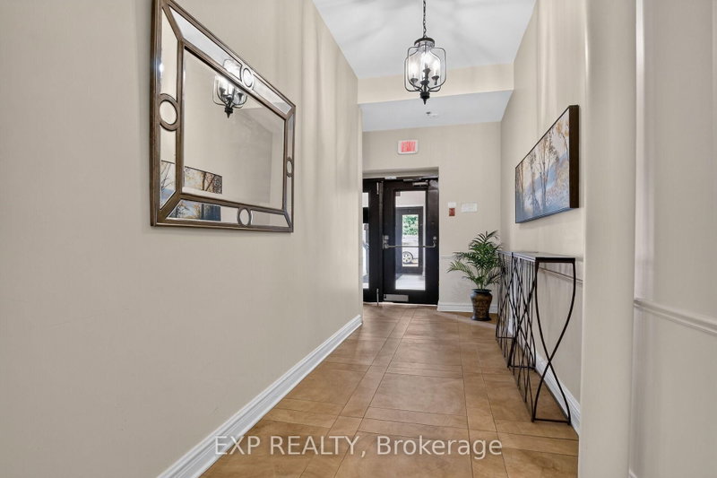 405 - 1 Rosamond Street E
