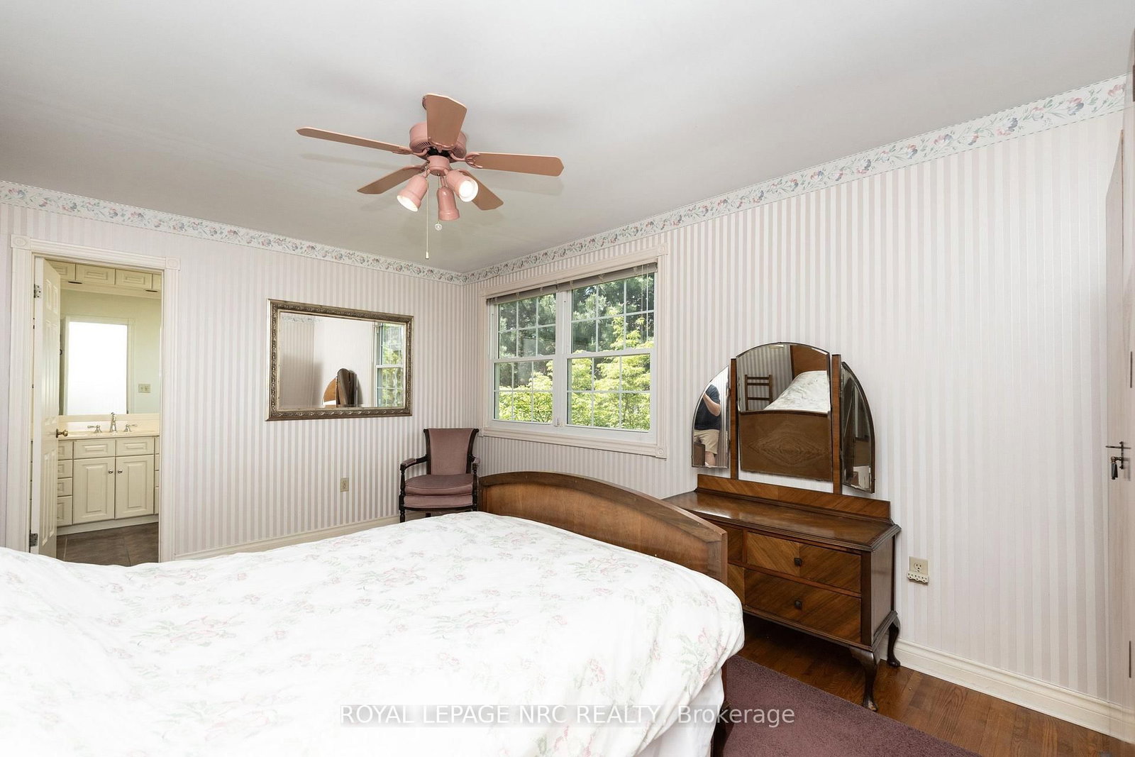35 Garrison Village Drive • Niagara-on-the-Lake, ON photo 12