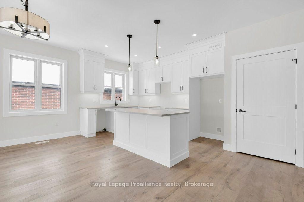 10 Dunmor Street • Stirling, ON photo 11