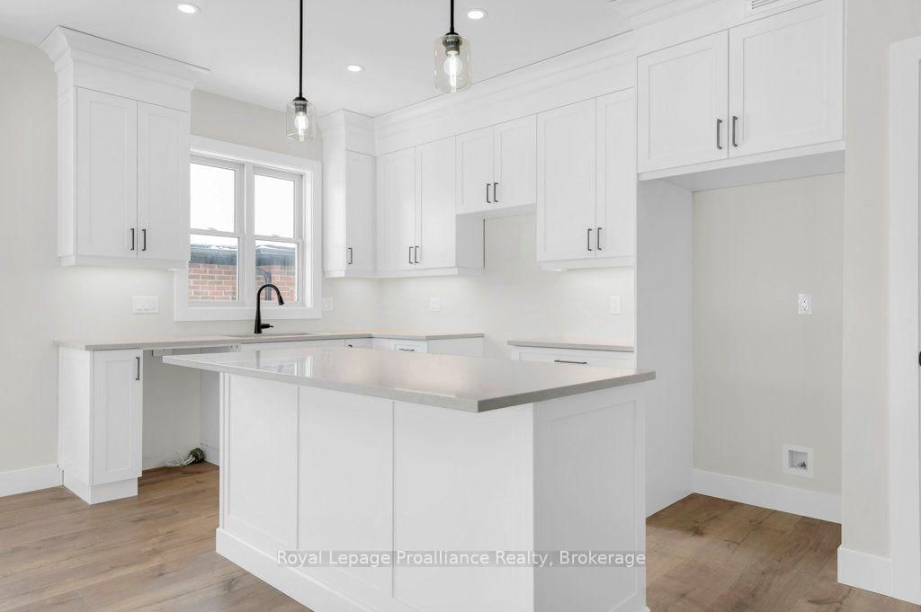 10 Dunmor Street • Stirling, ON photo 12