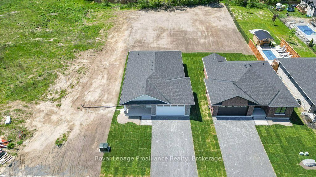 10 Dunmor Street • Stirling, ON photo 36