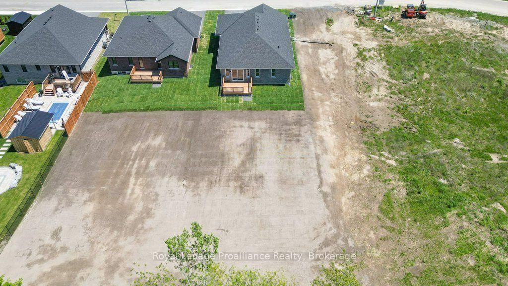 10 Dunmor Street • Stirling, ON photo 42