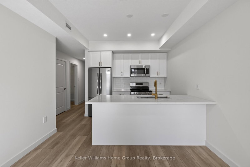 89 - 824 Woolwich Street