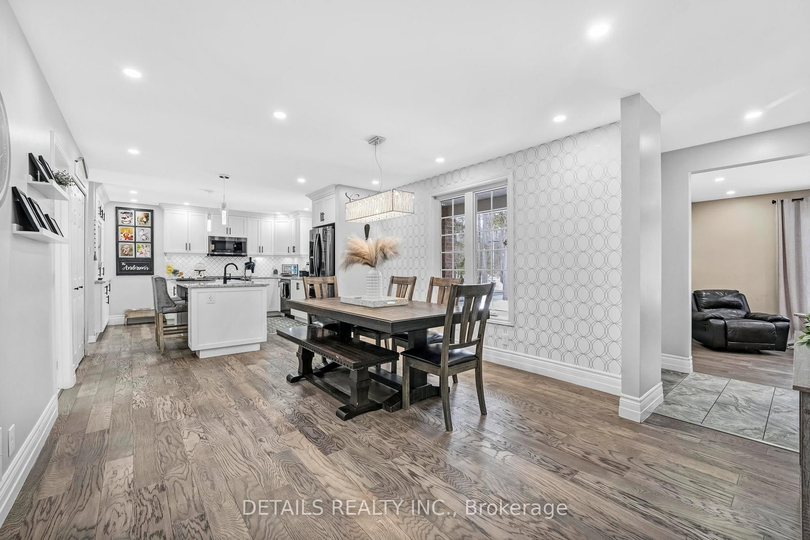 387 Campbell Side Road • White Lake, ON photo 9