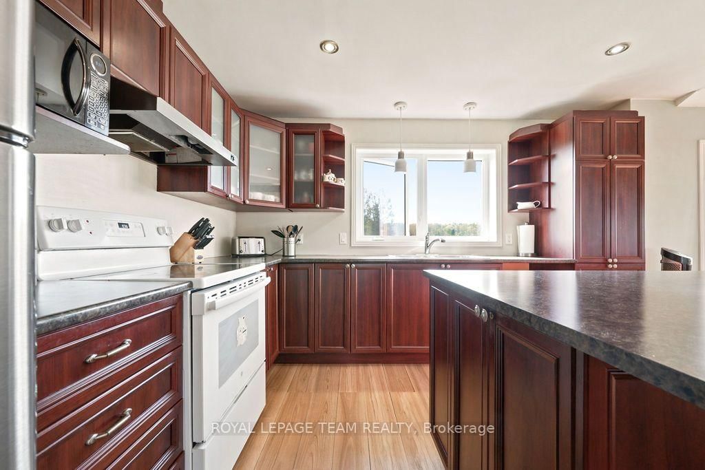 41 Dombroskie Road • Haley Station, ON photo 13