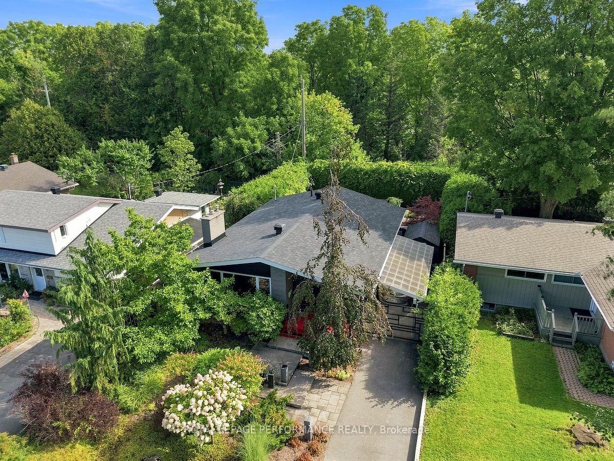 1147 Parkway Drive • Ottawa, ON photo 1