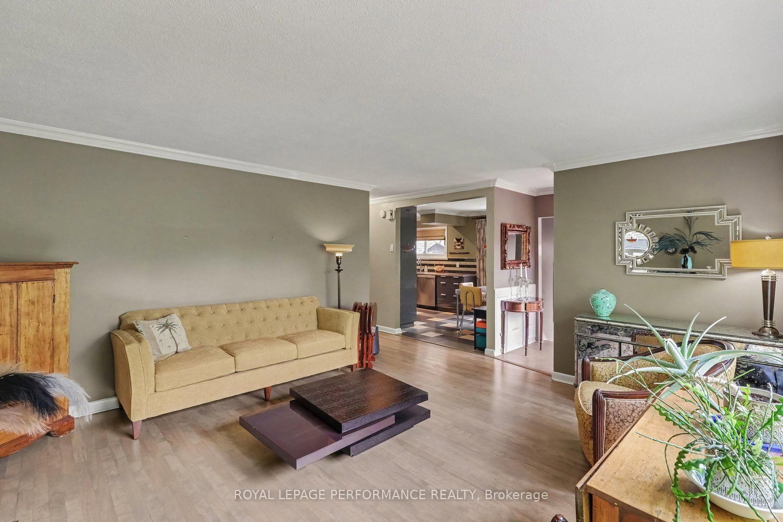 1147 Parkway Drive • Ottawa, ON photo 5