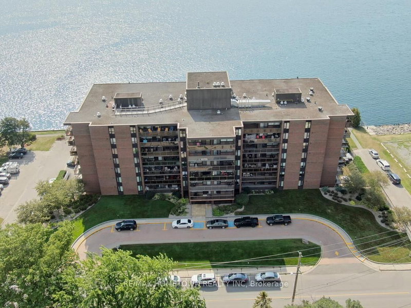 805 - 55 Water Street E