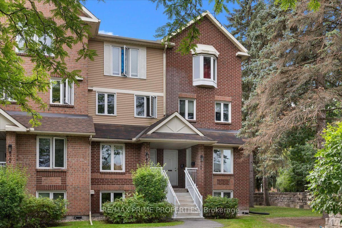 Front view of A-6702 Jeanne Darc Boulevard, Ottawa
