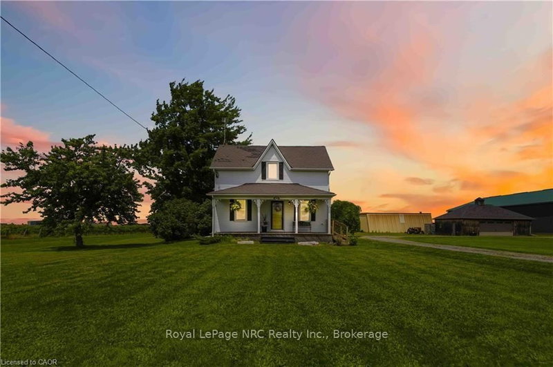 594 Niagara Stone Rd photo 1