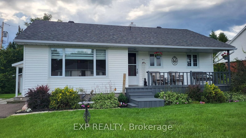 101 Grant Boulevard, Renfrew