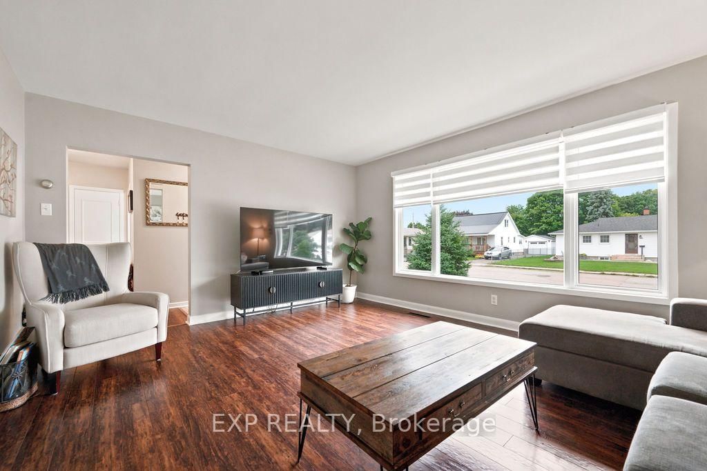 101 Grant Boulevard • Renfrew, ON photo 9