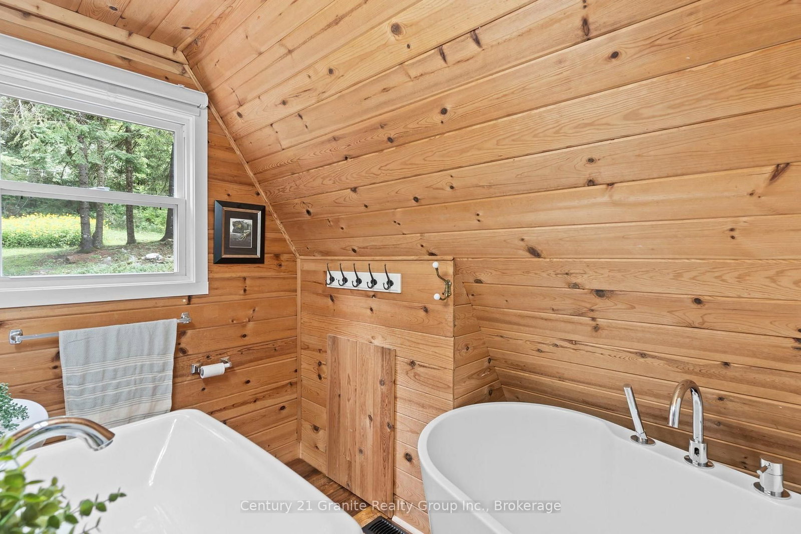 1452 Blairhampton Road • Minden Hills, ON photo 12