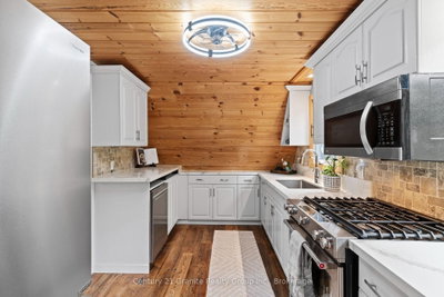 1452 Blairhampton Road • Minden Hills, ON photo 8