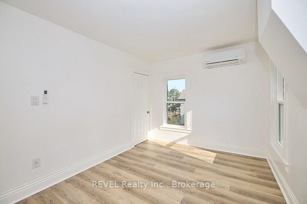 245 Stanton Street • Fort Erie, ON photo 16