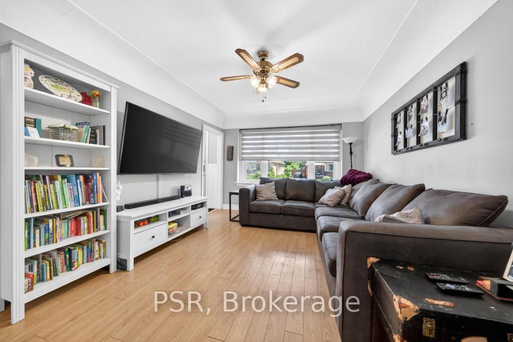 420 Upper Gage Avenue • Hamilton, ON photo 4