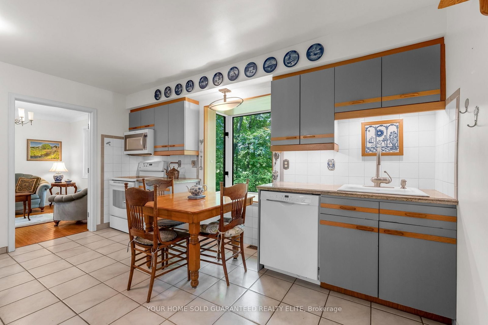 155 Ridge Road E • Grimsby, ON photo 10