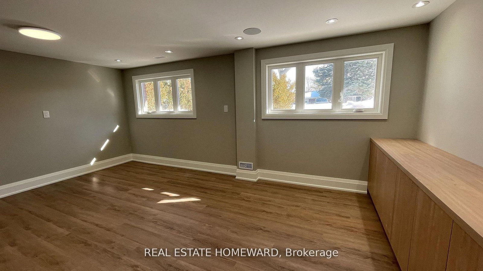 33 Strathcona Drive • St. Catharines, ON photo 20