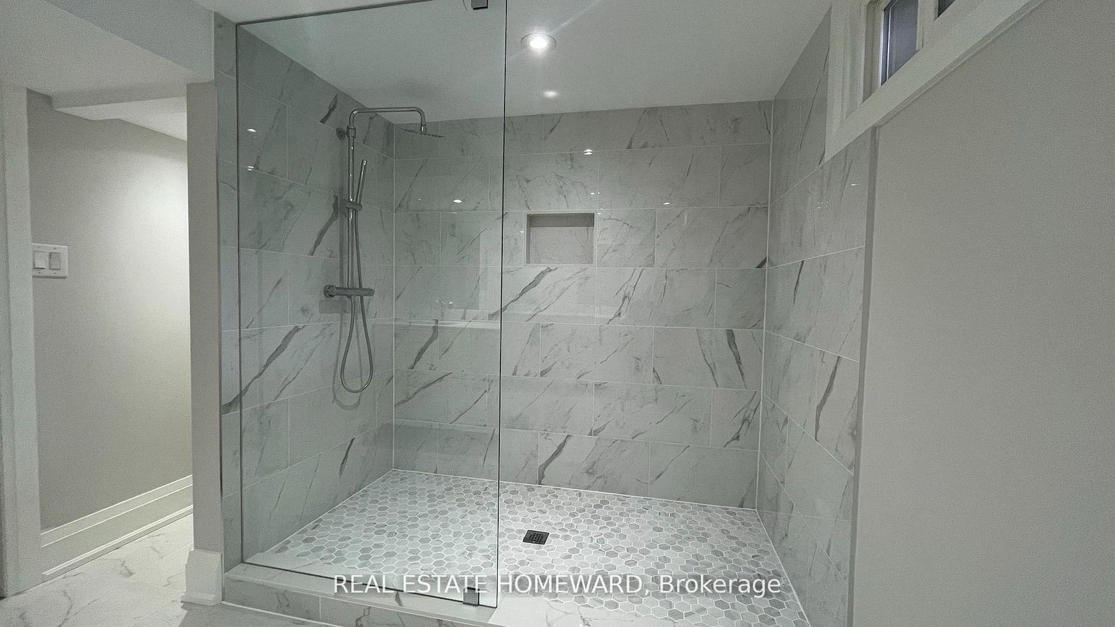 33 Strathcona Drive • St. Catharines, ON photo 24