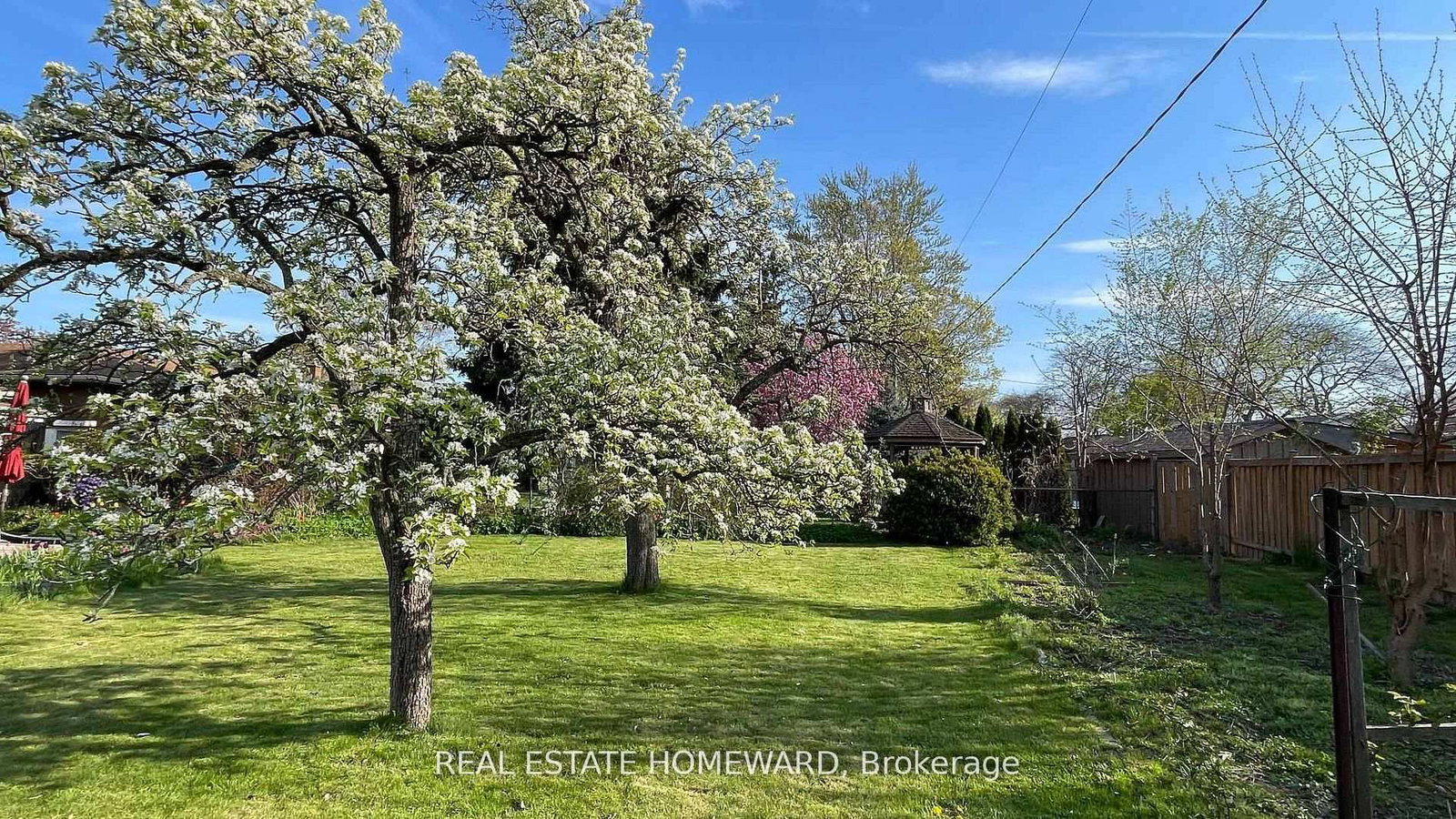33 Strathcona Drive • St. Catharines, ON photo 42