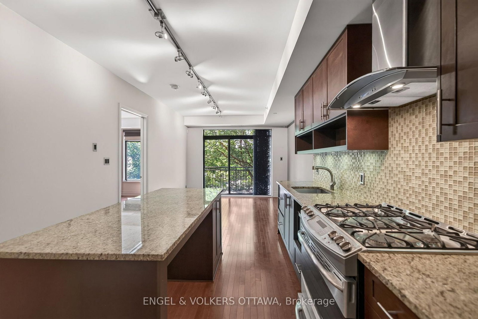 808 Bronson Avenue • #209 • Ottawa, ON photo 13