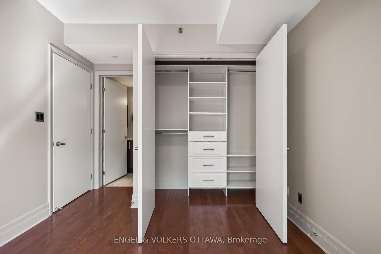 808 Bronson Avenue • #209 • Ottawa, ON photo 16