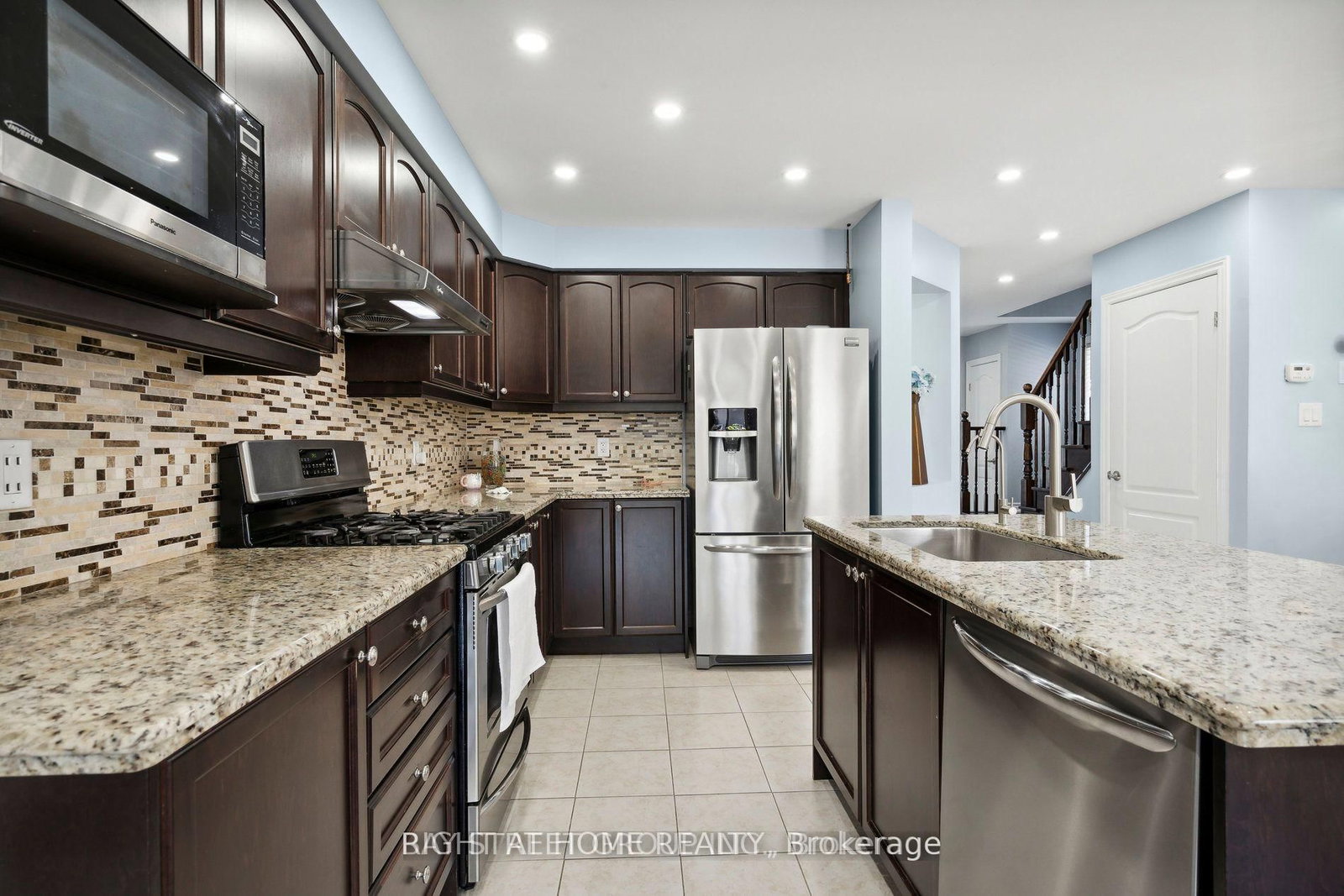 89 Penny Lane, Hamilton 3