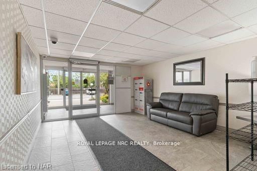 307 - 264 Grantham Avenue W W