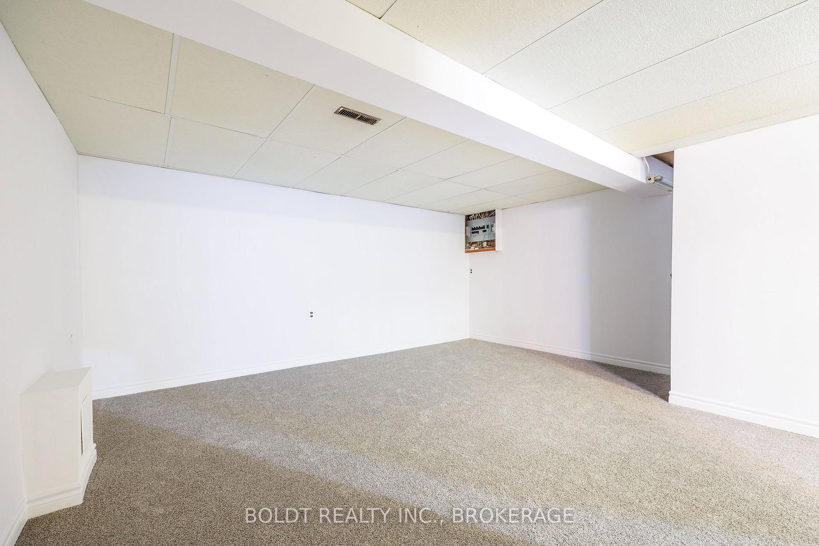 50 Silvan Drive • Welland, ON photo 15