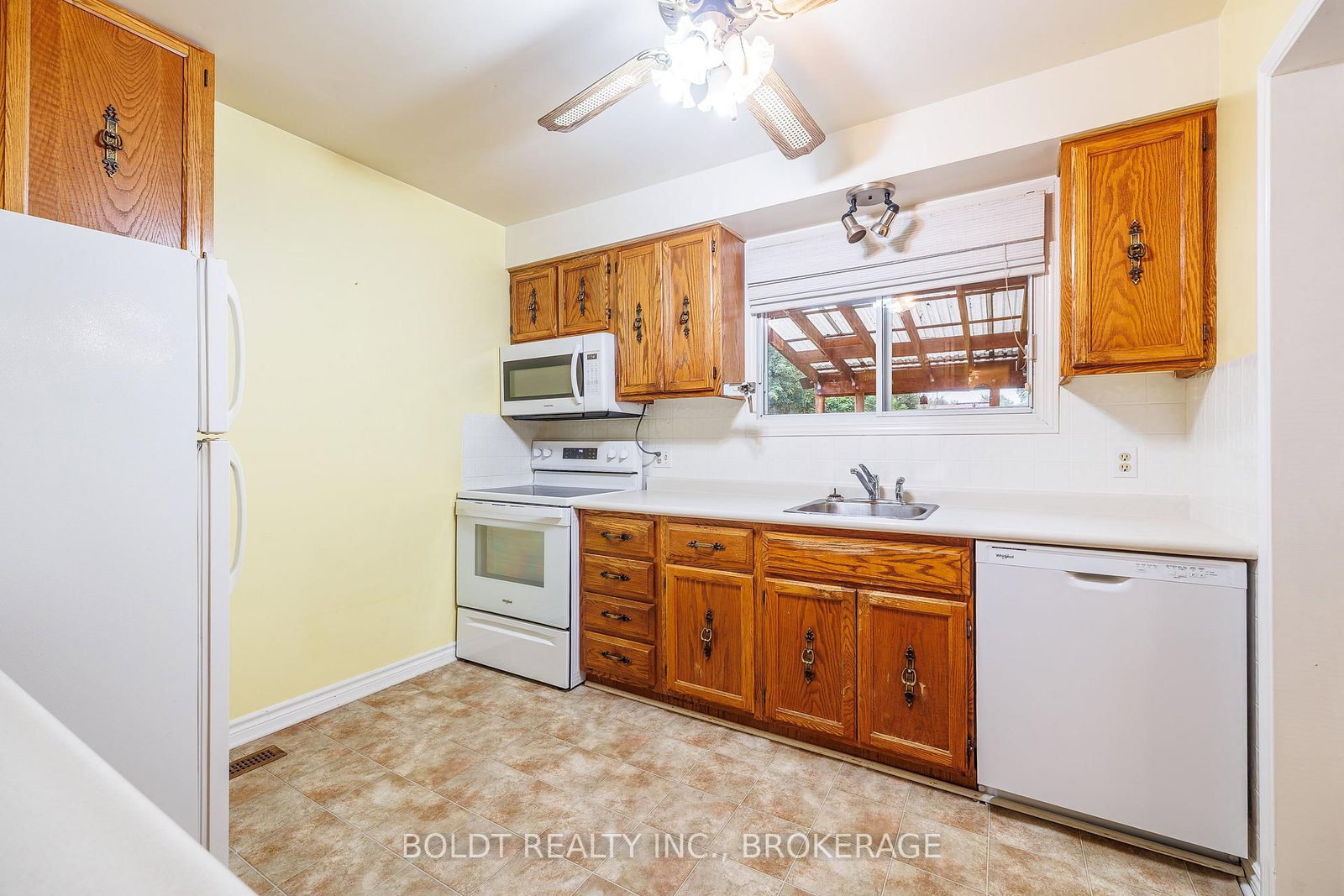 50 Silvan Drive • Welland, ON photo 6