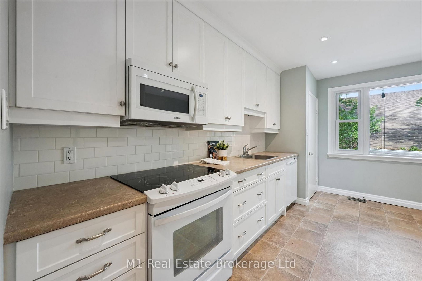 9 Cedar Street • Guelph, ON photo 13