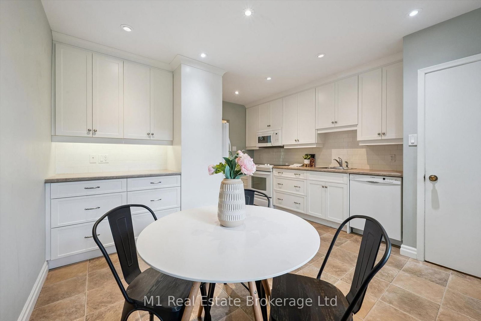 9 Cedar Street • Guelph, ON photo 16