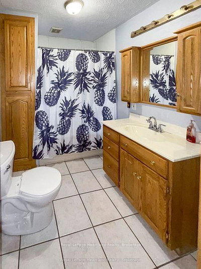 16 Whitechurch Street • Huron-Kinloss, ON photo 8