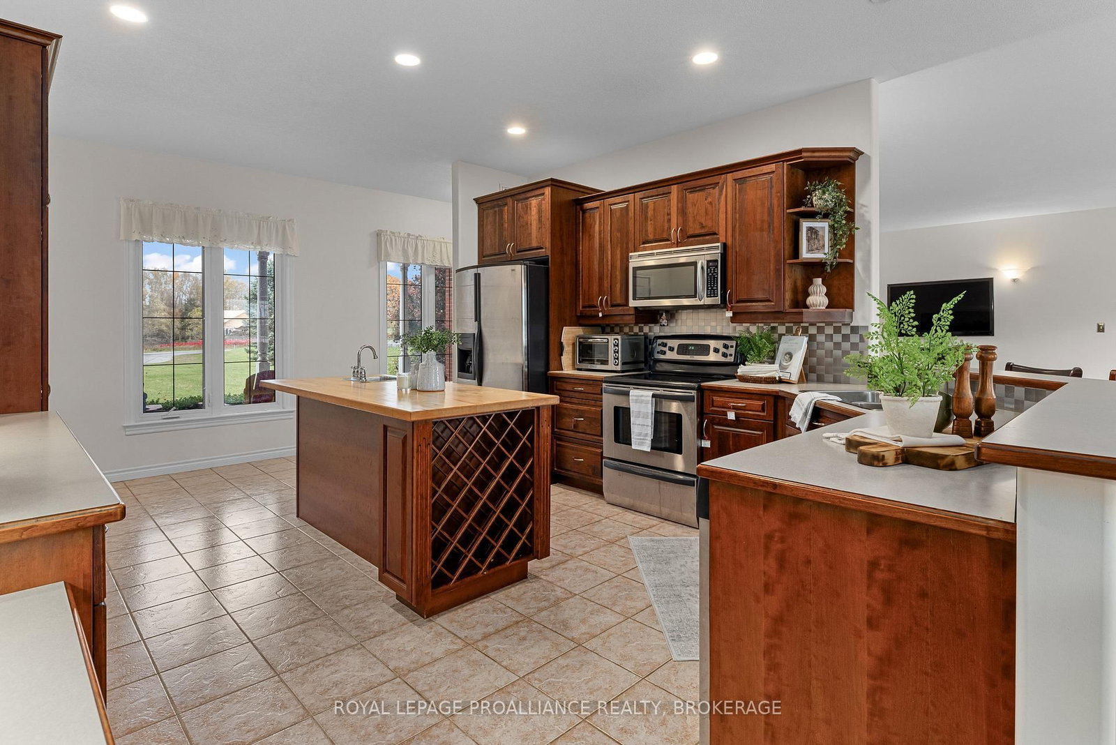 116 Schenk Street • Bath, ON photo 16