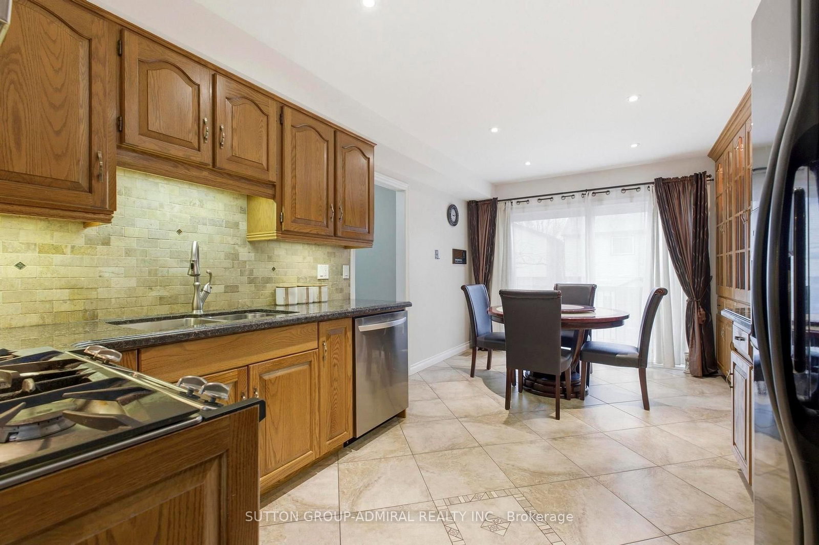 47 Sandy Drive • Hamilton, ON photo 15