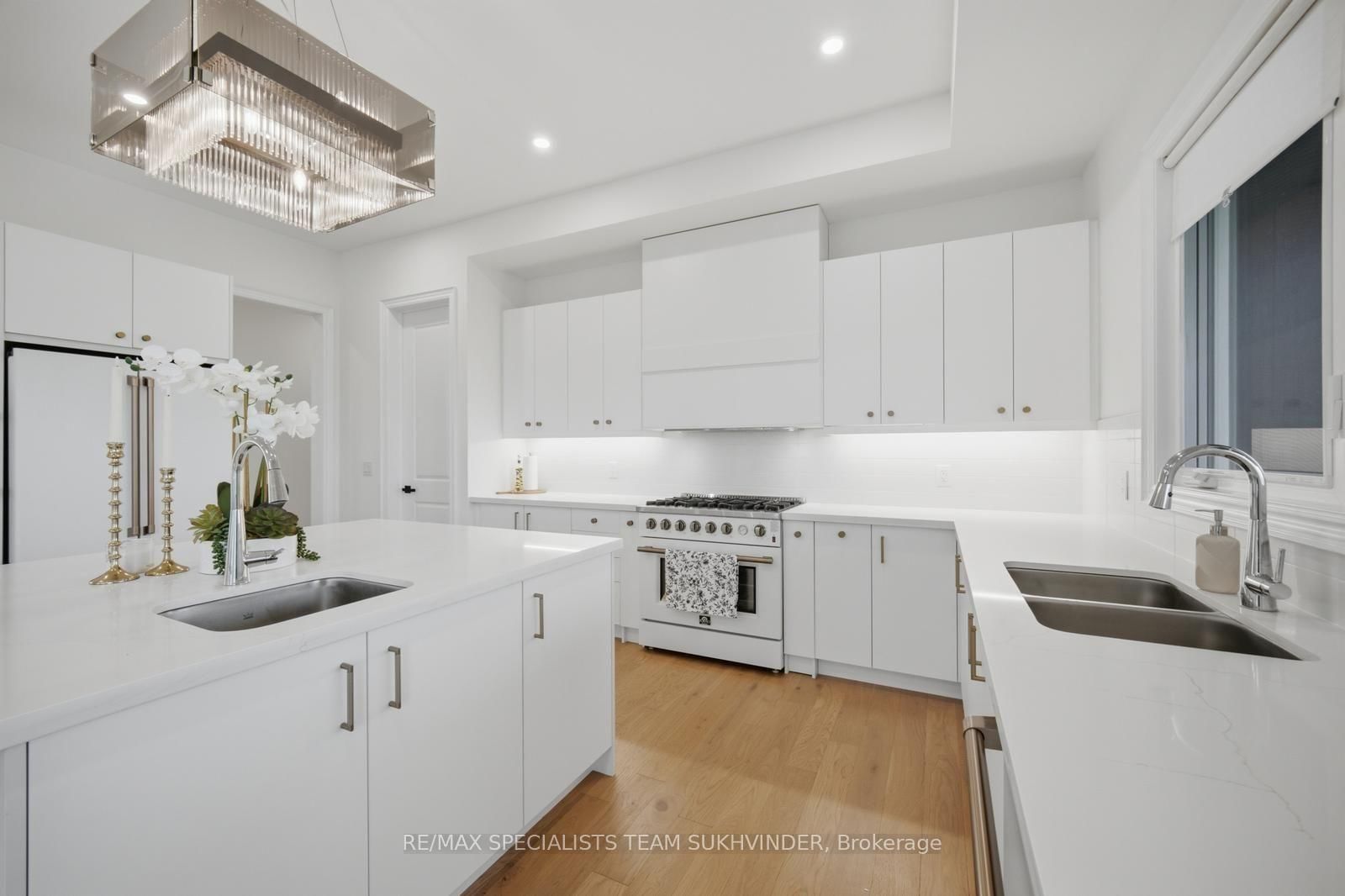 22 Ewing Way • Amaranth, ON photo 11