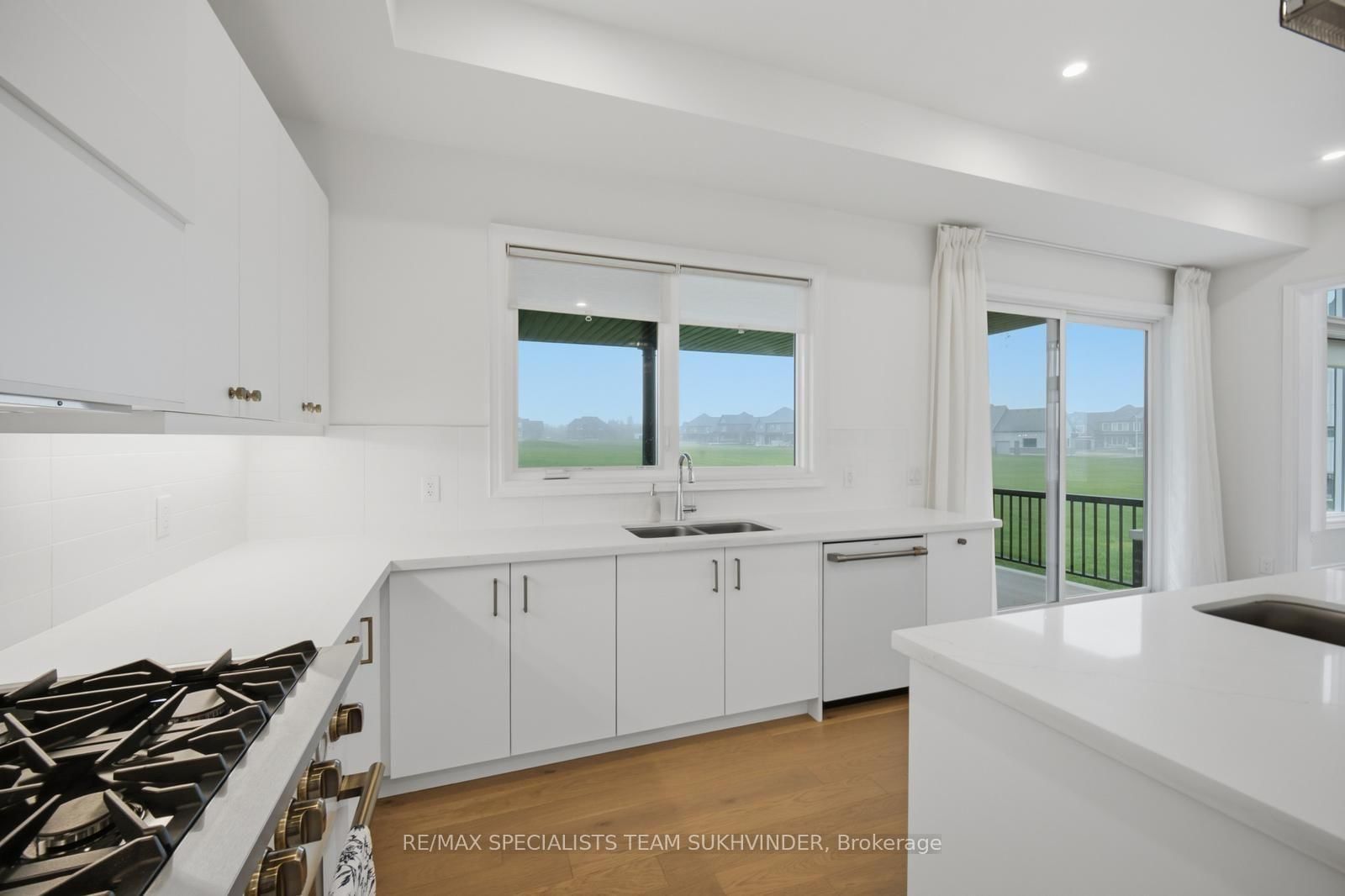 22 Ewing Way • Amaranth, ON photo 15