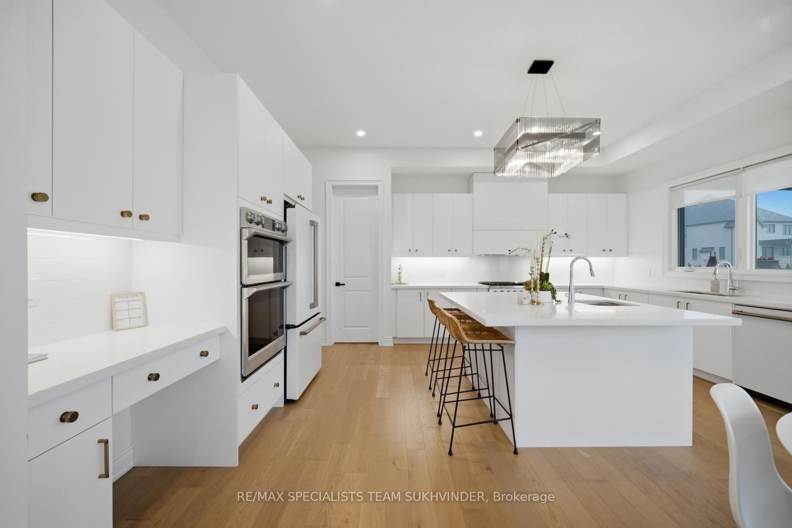 22 Ewing Way • Amaranth, ON photo 16