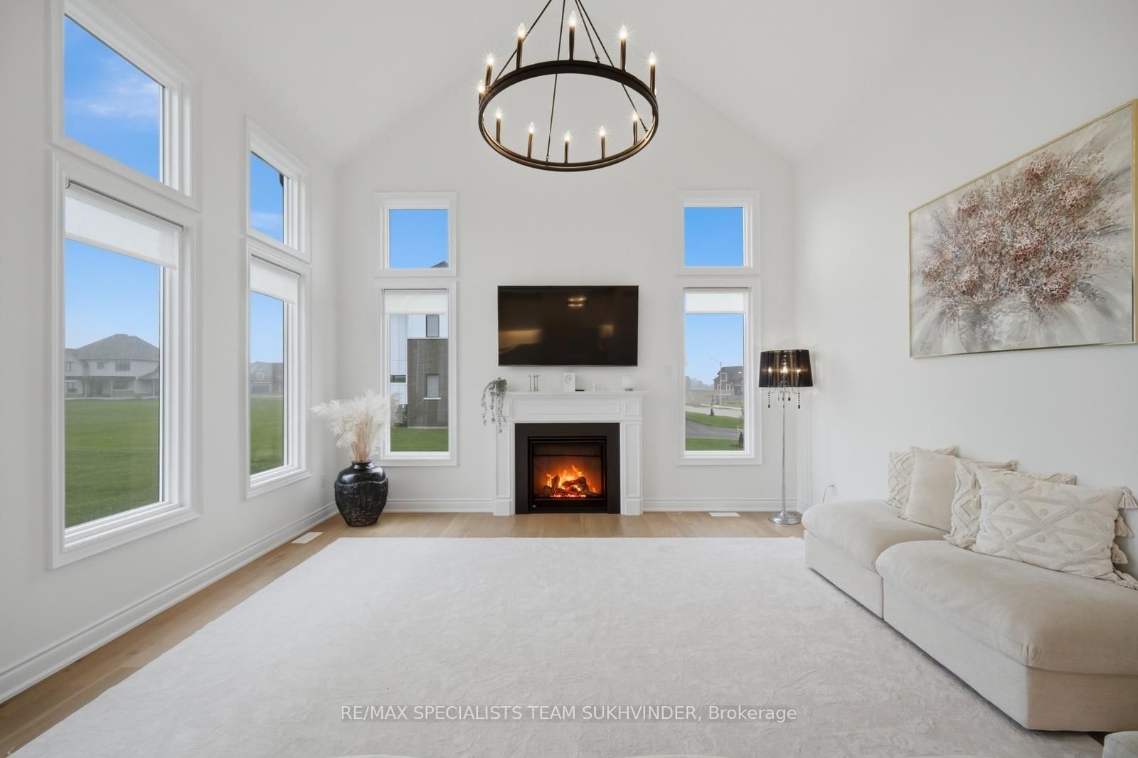 22 Ewing Way • Amaranth, ON photo 18