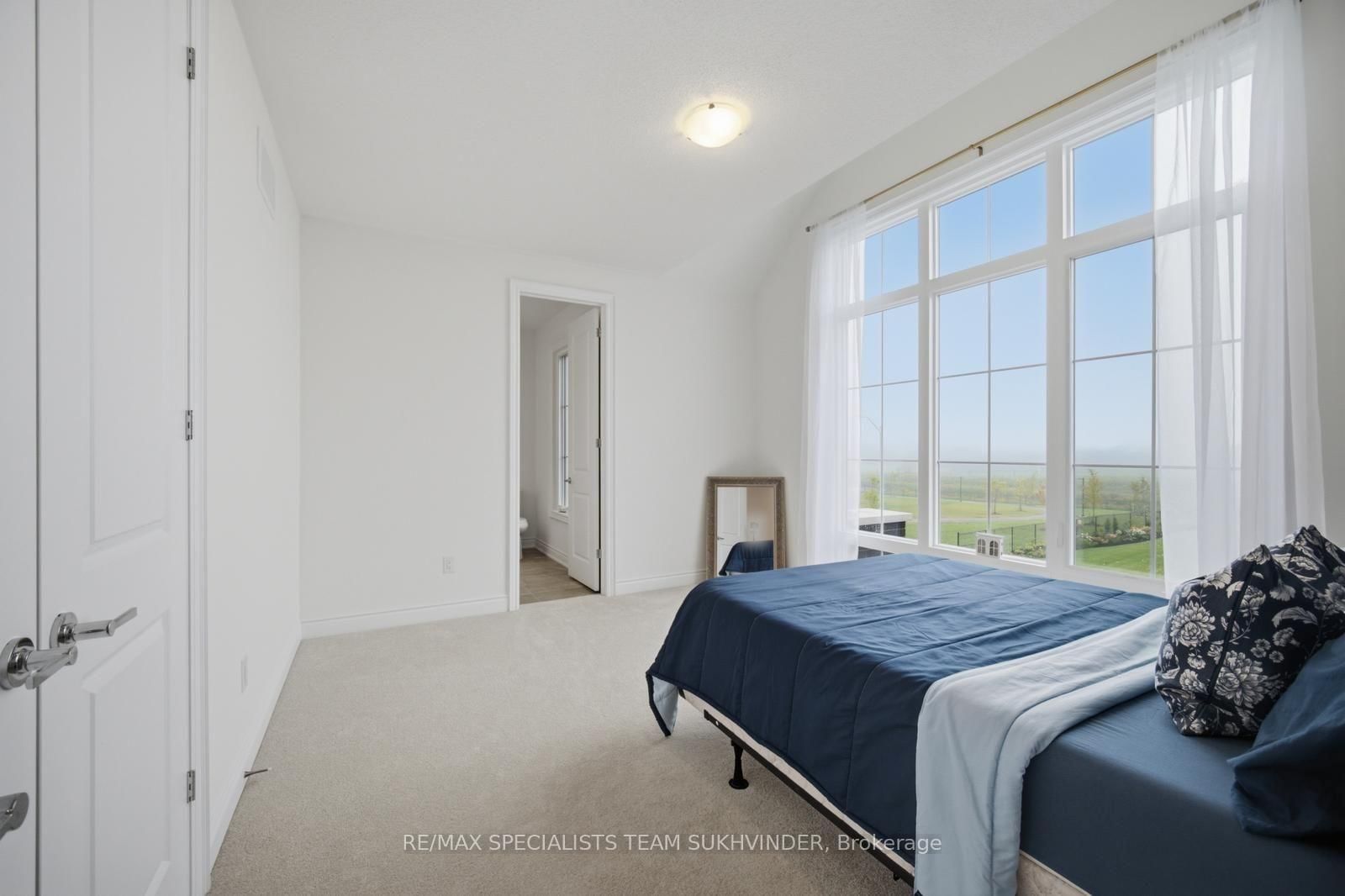 22 Ewing Way • Amaranth, ON photo 35