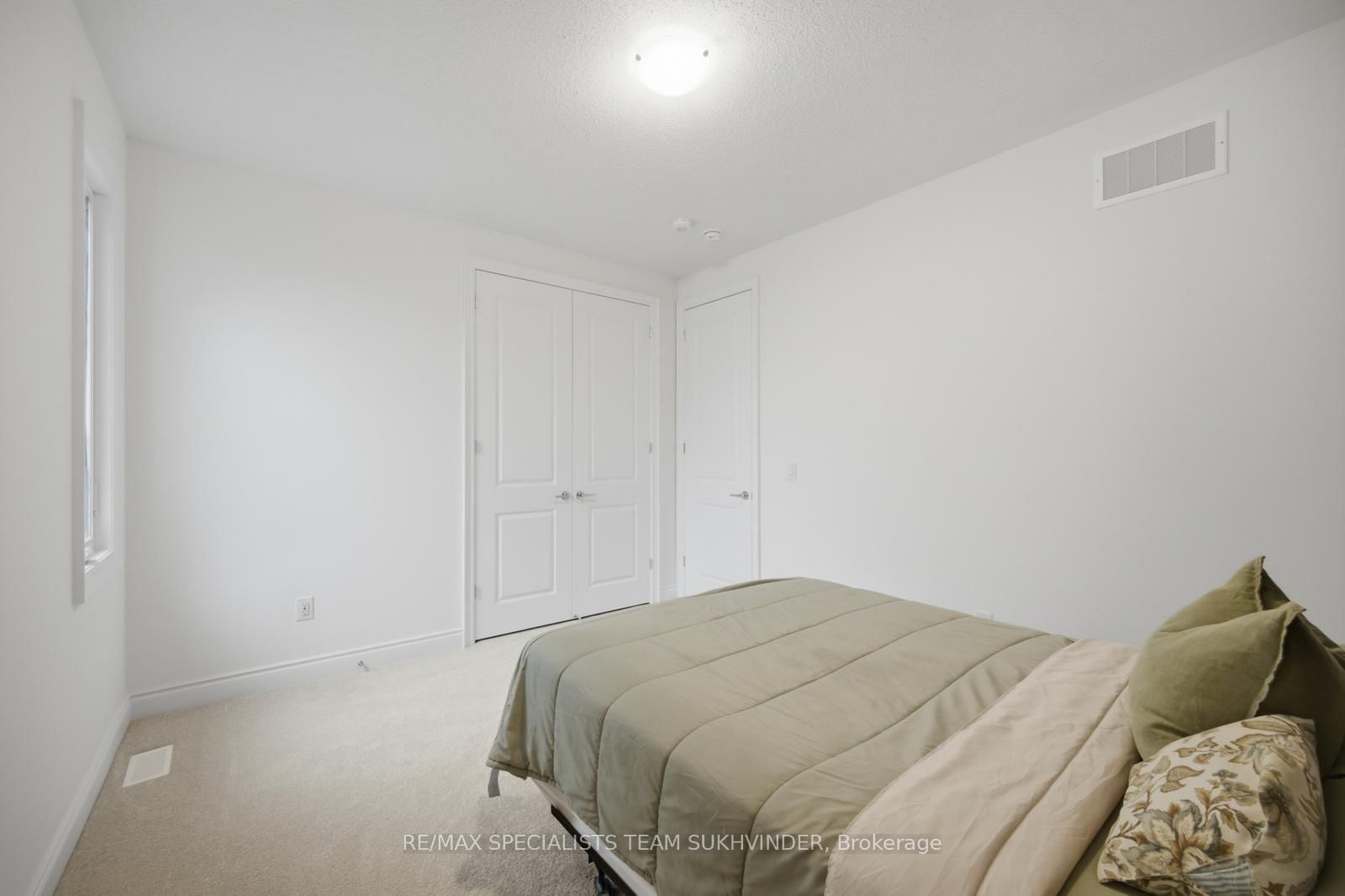 22 Ewing Way • Amaranth, ON photo 39