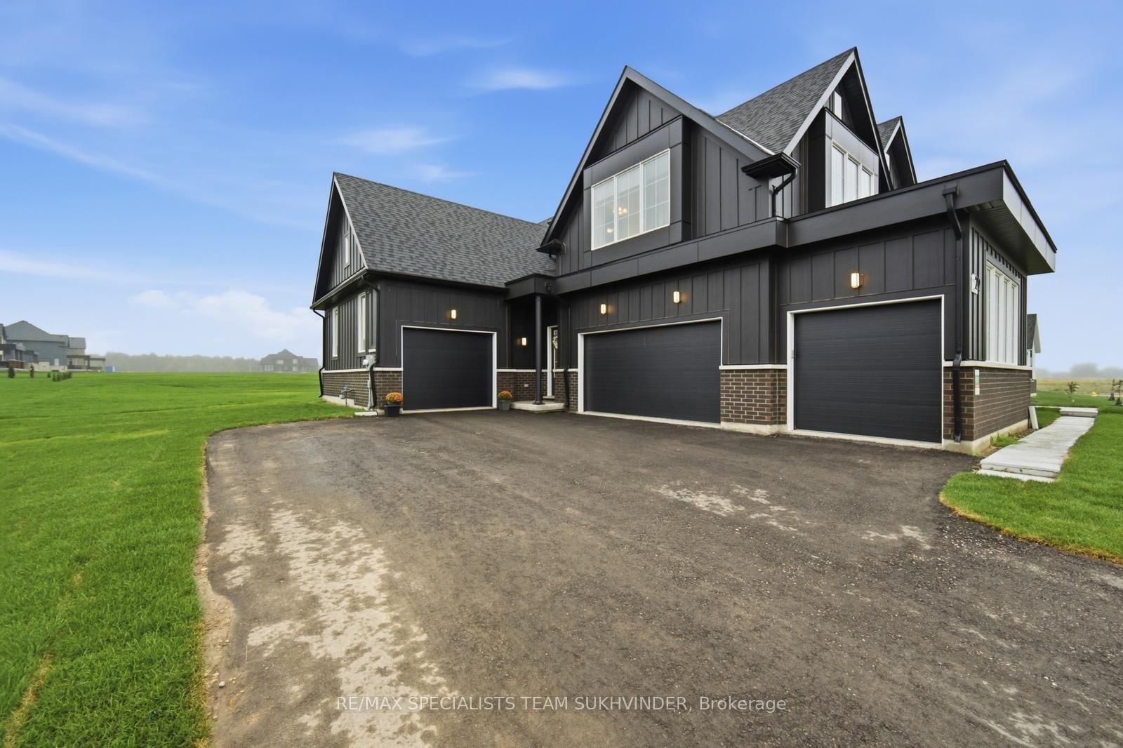 22 Ewing Way • Amaranth, ON photo 43