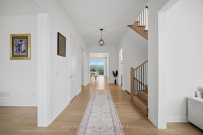22 Ewing Way • Amaranth, ON photo 6