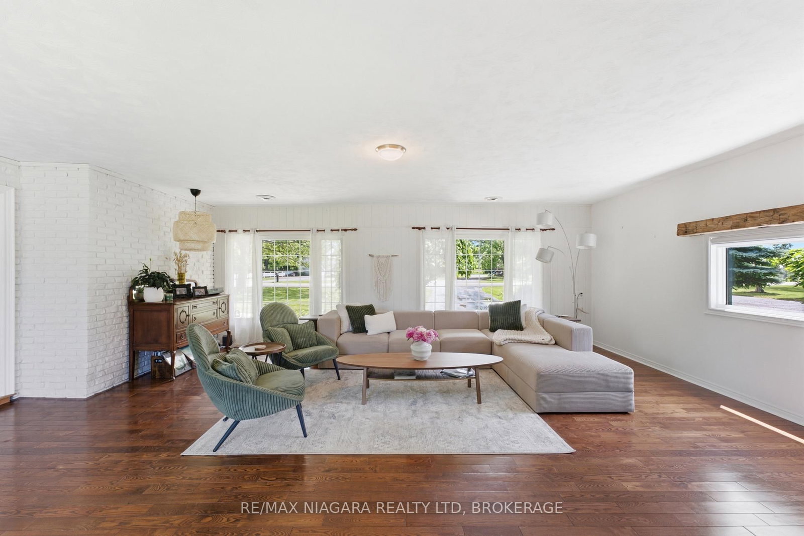 1042 Lakeshore Road W • St. Catharines, ON photo 12