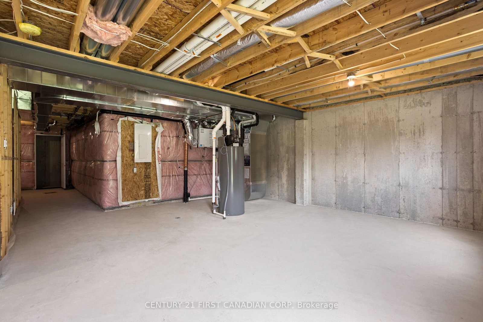 6882 HEATHWOODS Avenue • London South, ON photo 27