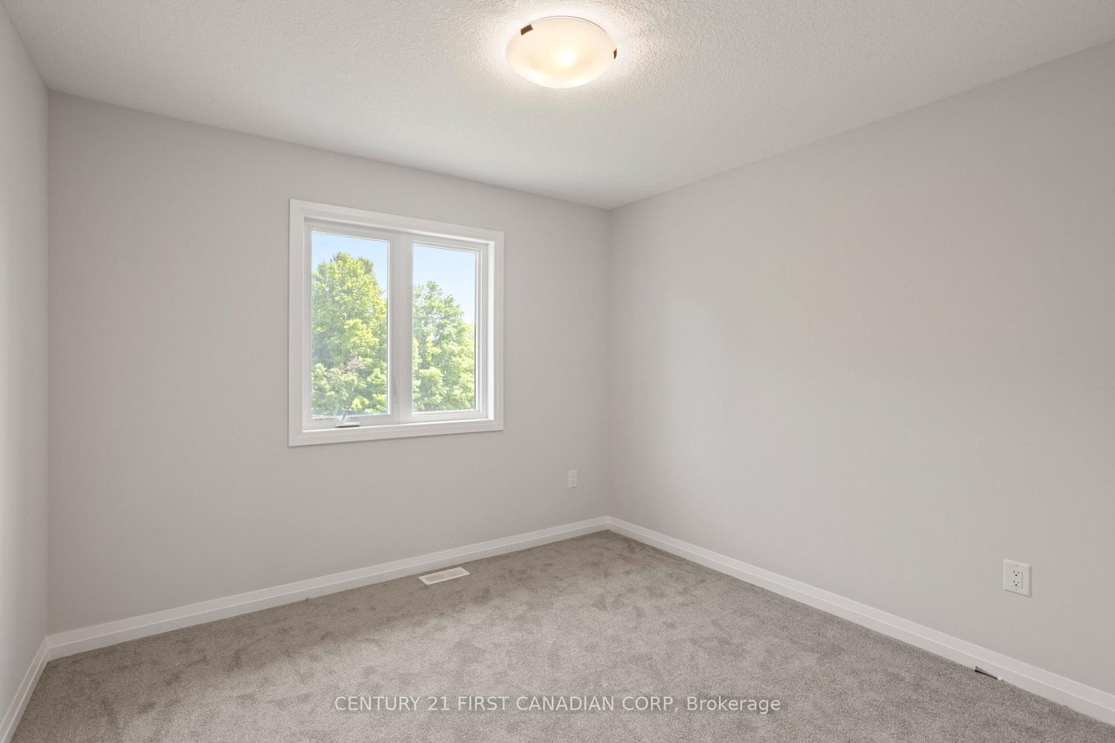6878 HEATHWOODS Avenue • London South, ON photo 19