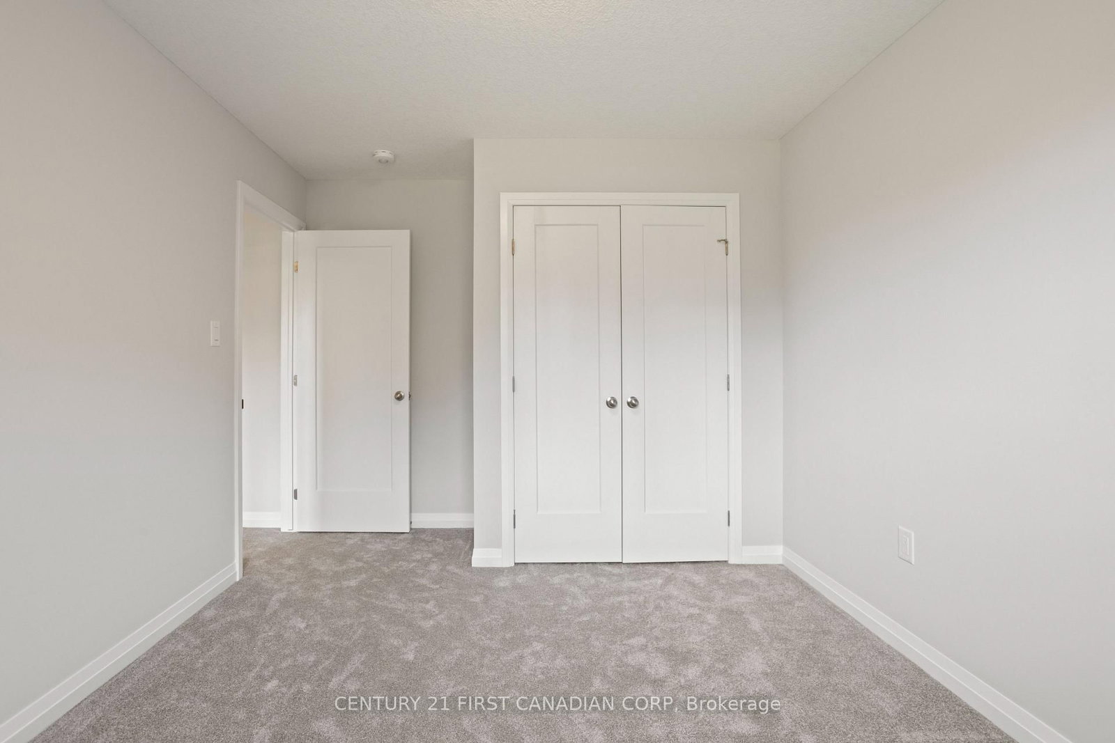 6878 HEATHWOODS Avenue • London South, ON photo 22