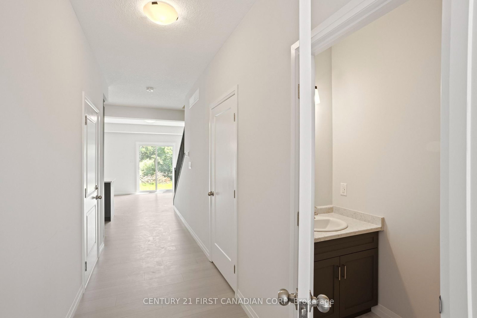 6878 HEATHWOODS Avenue • London South, ON photo 6