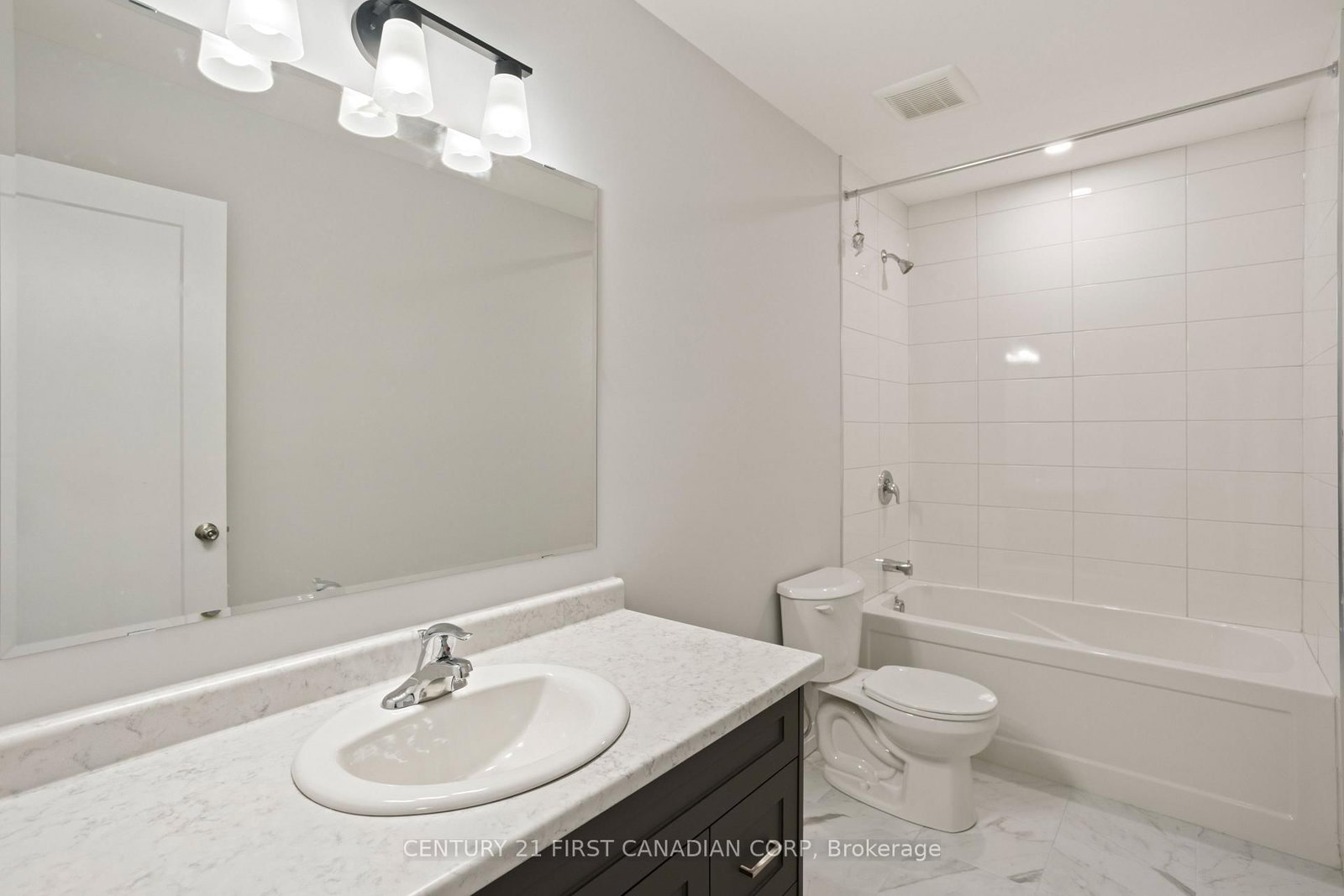 6890 HEATHWOODS Avenue • London South, ON photo 23
